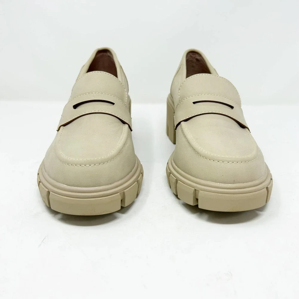 NEW Sincerely Jules Dylan Loafer Heels Tan Faux Leather Size 9.5